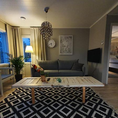 Vaere Holiday Home - Lakeside Relaxation Point Enare Exteriör bild