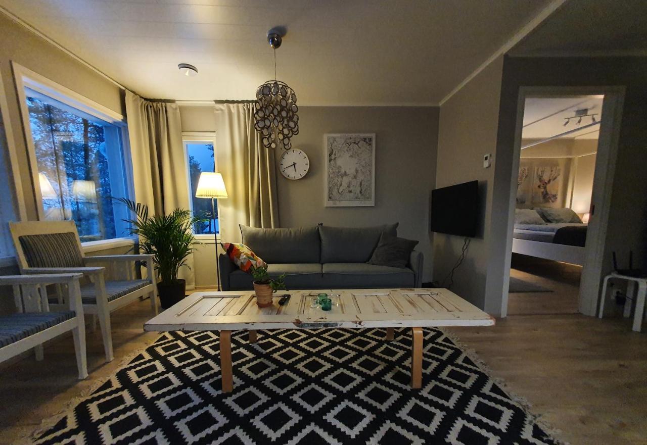 Vaere Holiday Home - Lakeside Relaxation Point Enare Exteriör bild