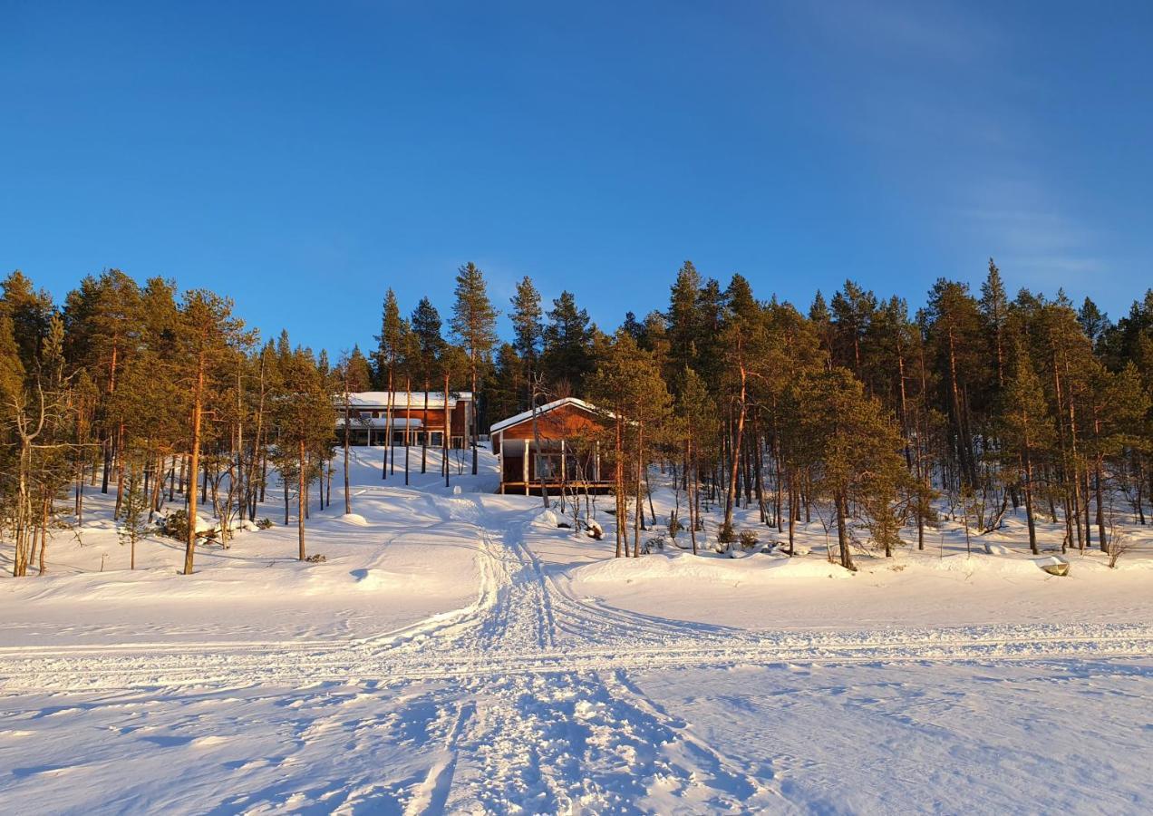 Vaere Holiday Home - Lakeside Relaxation Point Enare Exteriör bild